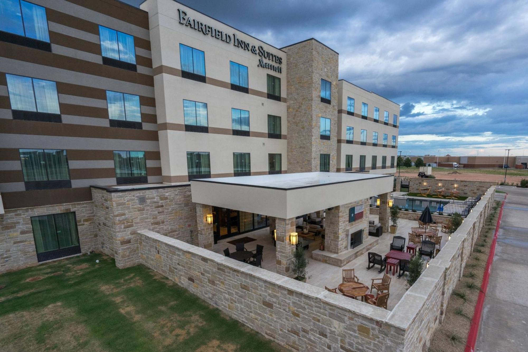 Fairfield Inn & Suites By Marriott Lubbock Southwest Exterior foto